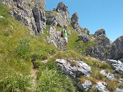21 SANTO OSSERVA IL PANORAMA